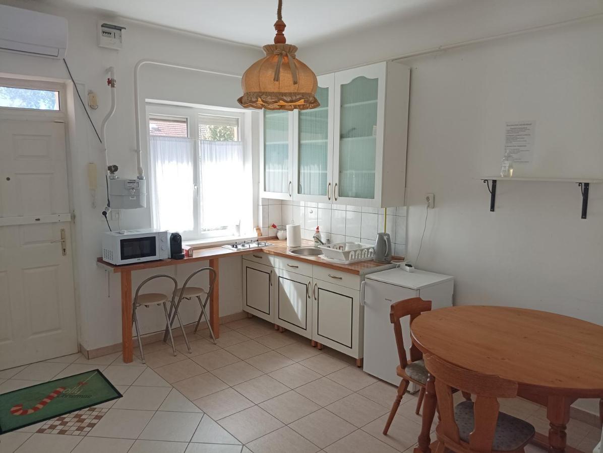 Sarahome2 Szeged Extérieur photo